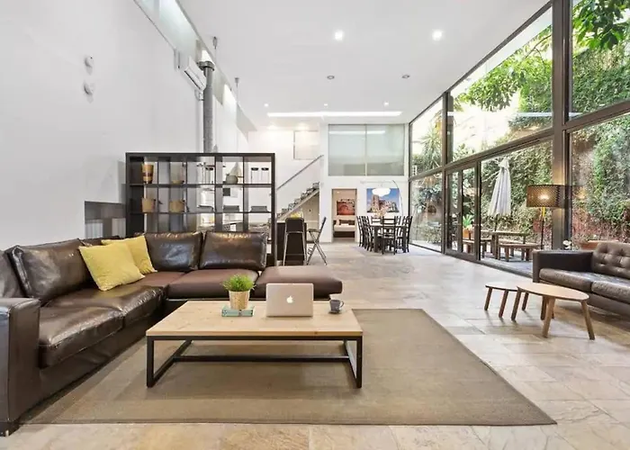 Huge Duplex With Private Garden Next To Las Ramblas