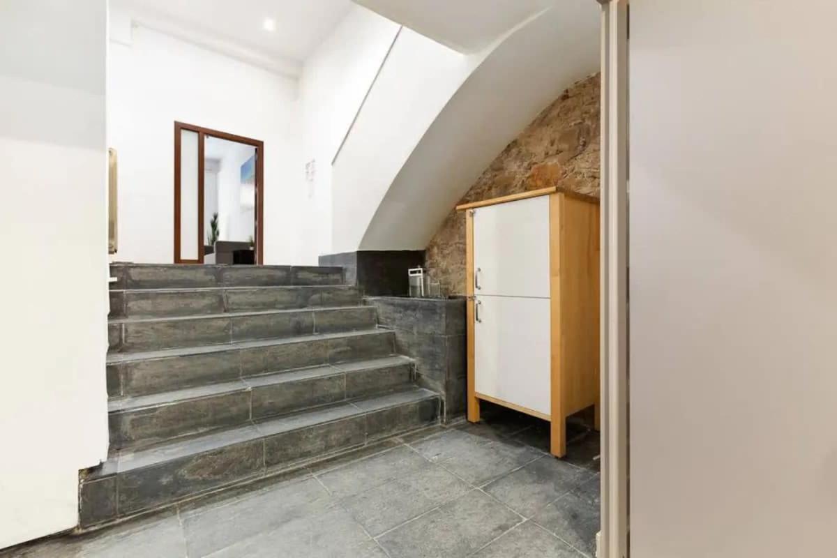 Huge Duplex With Private Garden Next To Ramblas Apartamento *