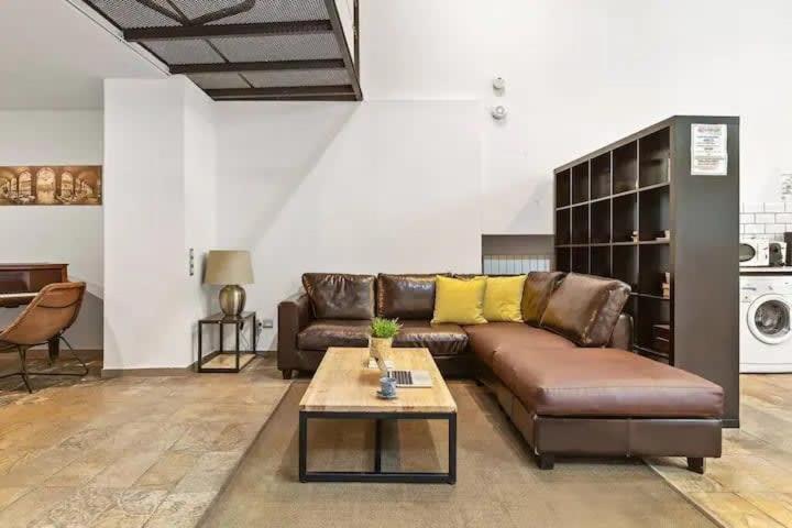 Apartamento Huge Duplex With Private Garden Next To Ramblas